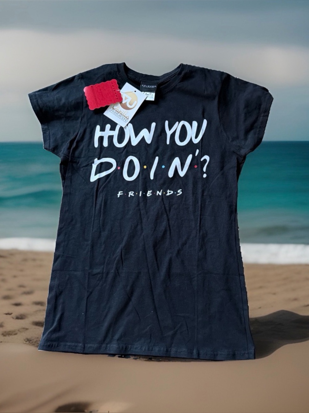 Friends "How You Doin'?" officially licensed women’s size M graphic t-shirt. NWT